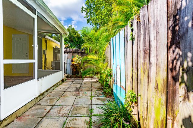 2501 TAYLOR Street C, Hollywood, FL 33020