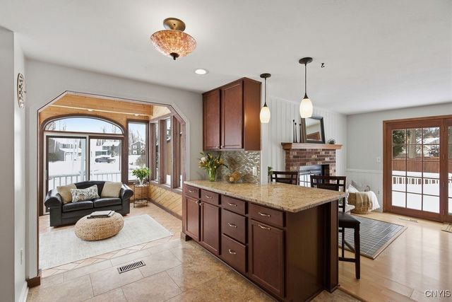 4262 Cactus Circle, Clay, NY 13090