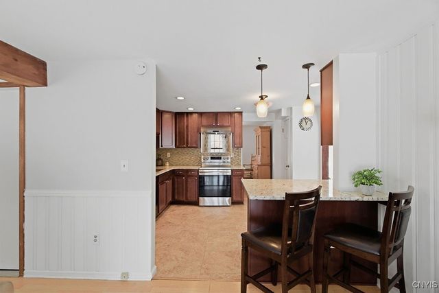 4262 Cactus Circle, Clay, NY 13090