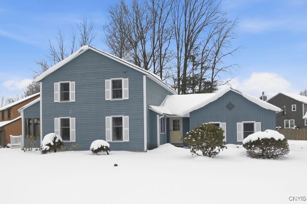 4262 Cactus Circle, Clay, NY 13090