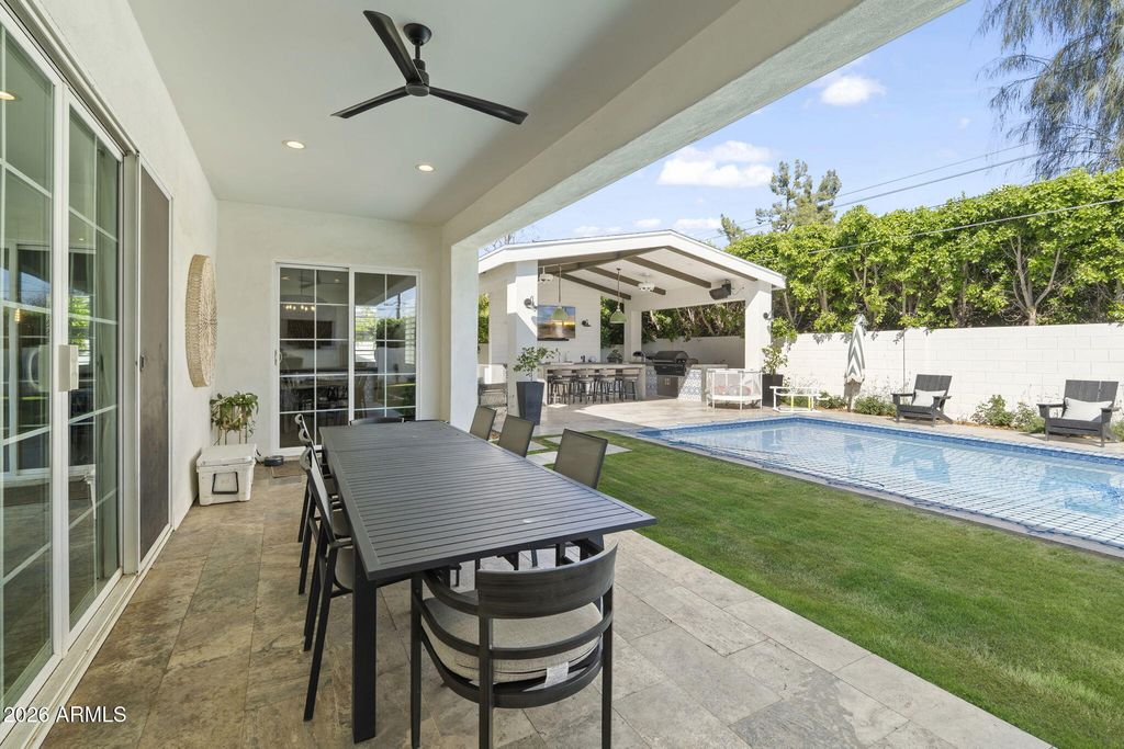 Image 43 of property listing at 8409 N DILLER GROVE Lane, Phoenix, AZ 85021