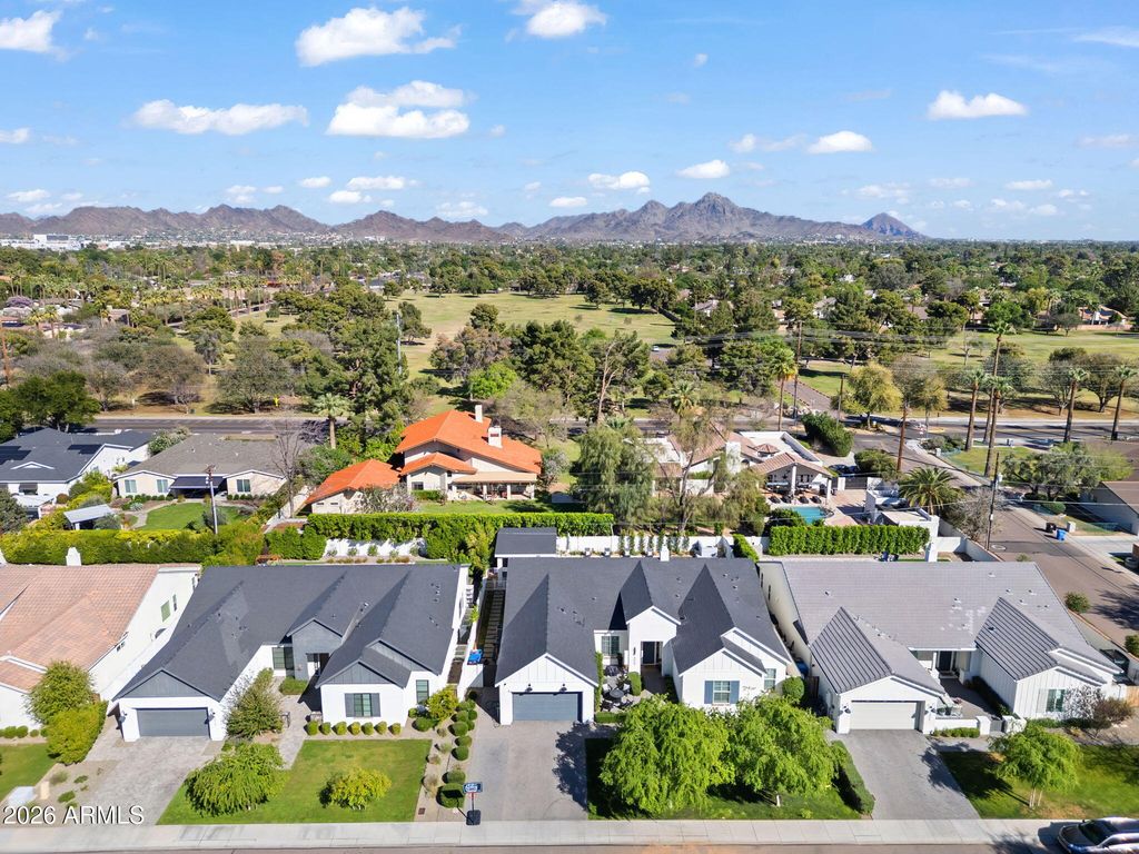 Image 44 of property listing at 8409 N DILLER GROVE Lane, Phoenix, AZ 85021