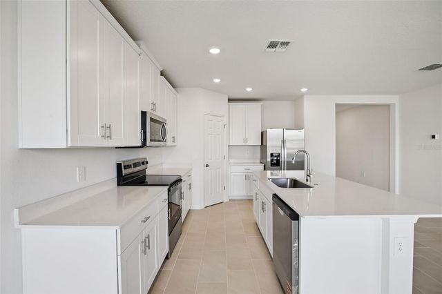 3857 GIORGIO DRIVE, Winter Haven, FL 33884