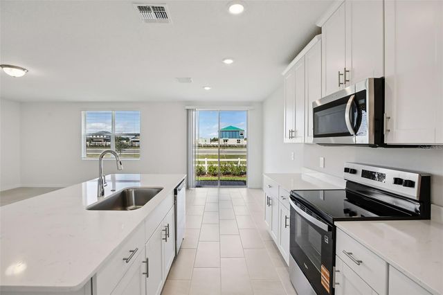 3857 GIORGIO DRIVE, Winter Haven, FL 33884