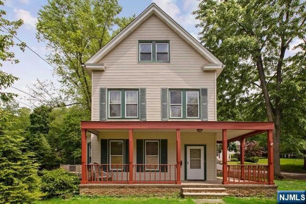 48 Stelfox Street, Demarest, NJ 07627