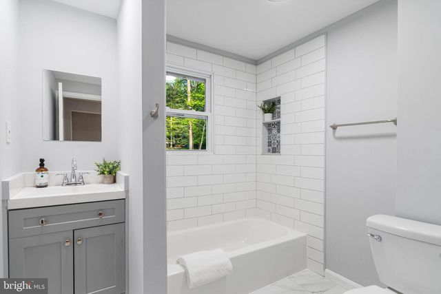 5305 HESPERUS DR, Columbia, MD 21044