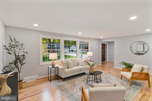 5305 HESPERUS DR, Columbia, MD 21044
