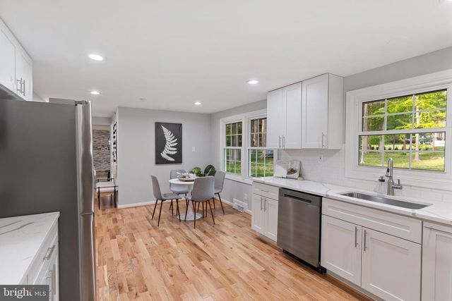 5305 HESPERUS DR, Columbia, MD 21044