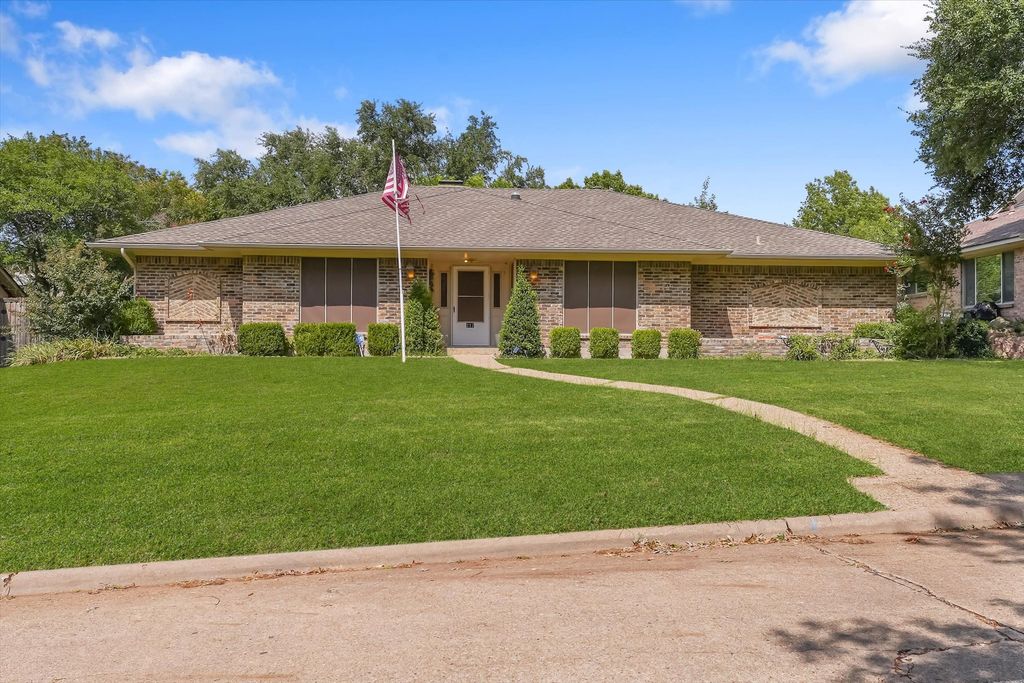 217 Alta Vista Drive, Rockwall, TX 75087
