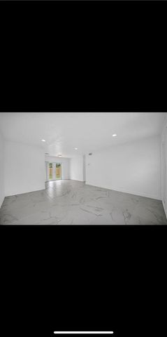 1112 NW 43rd Terrace, Lauderhill, FL 33313