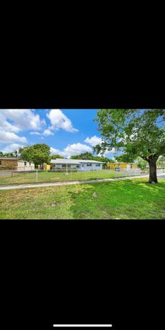 1112 NW 43rd Terrace, Lauderhill, FL 33313