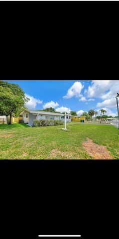 1112 NW 43rd Terrace, Lauderhill, FL 33313