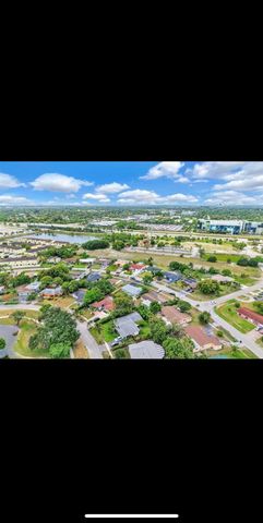 1112 NW 43rd Terrace, Lauderhill, FL 33313