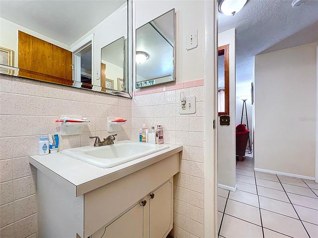 2150 MAUREEN DRIVE, Holiday, FL 34690