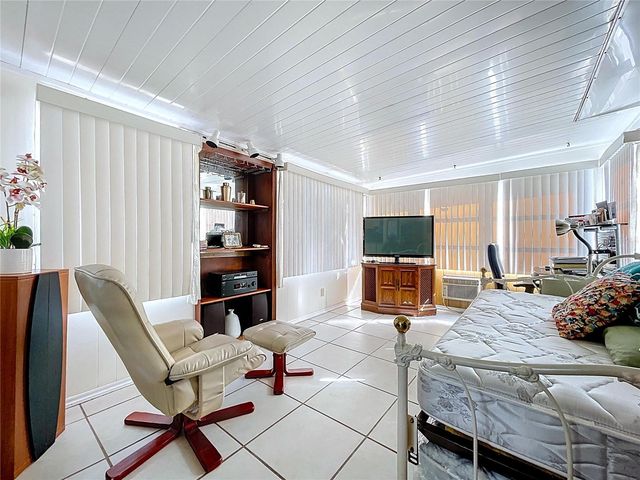 2150 MAUREEN DRIVE, Holiday, FL 34690