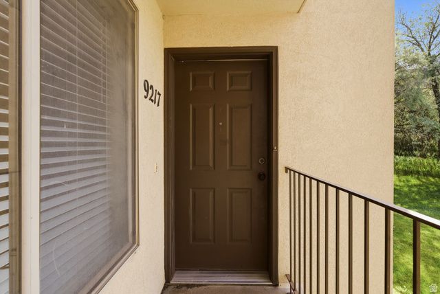 9217 S JEFFERSON CV, Sandy, UT 84070