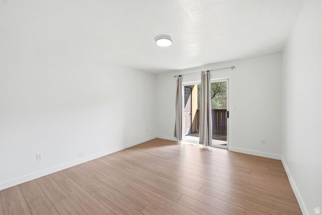 9217 S JEFFERSON CV, Sandy, UT 84070