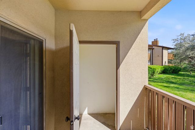 9217 S JEFFERSON CV, Sandy, UT 84070