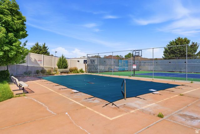 9217 S JEFFERSON CV, Sandy, UT 84070