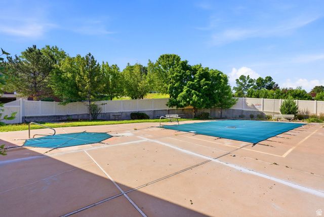 9217 S JEFFERSON CV, Sandy, UT 84070