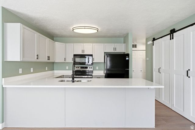 9217 S JEFFERSON CV, Sandy, UT 84070