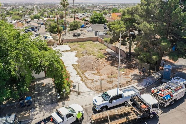 362 North 13th Street, Las Vegas, NV 89101