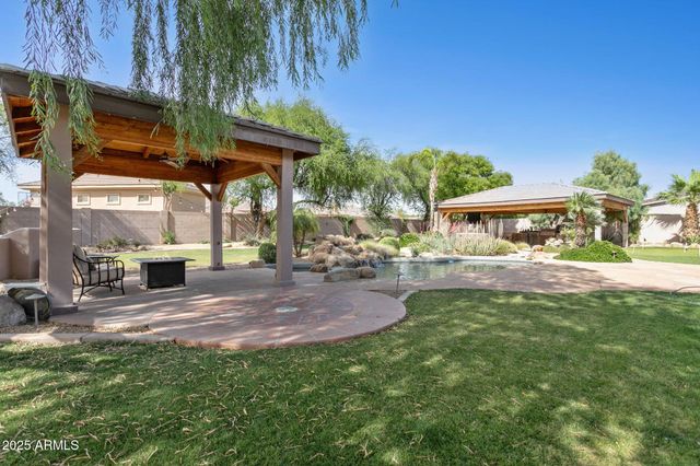 6428 W Eugie Avenue, Glendale, AZ 85304