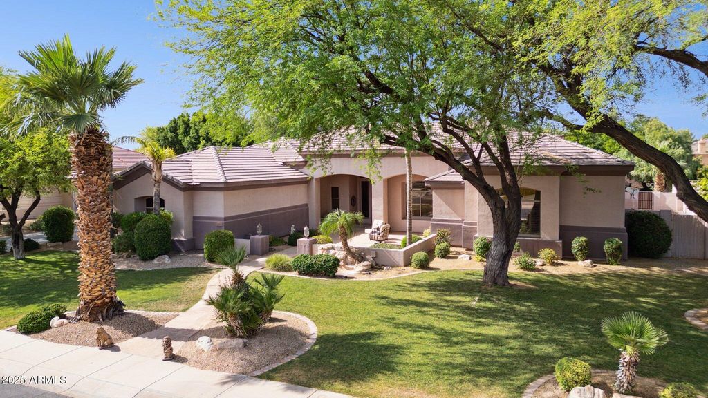 6428 W Eugie Avenue, Glendale, AZ 85304