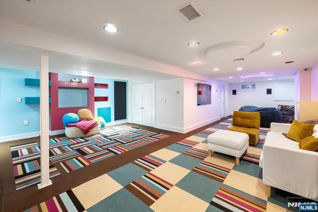 827 Alden Road, Paramus, NJ 07652