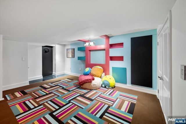 827 Alden Road, Paramus, NJ 07652