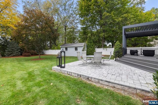 827 Alden Road, Paramus, NJ 07652