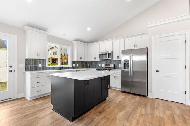 1658 Bayleaf Drive SW, Byron Center, MI 49315