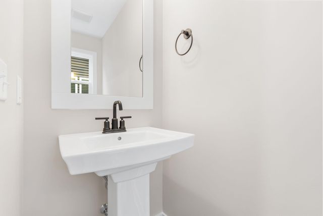 1658 Bayleaf Drive SW, Byron Center, MI 49315