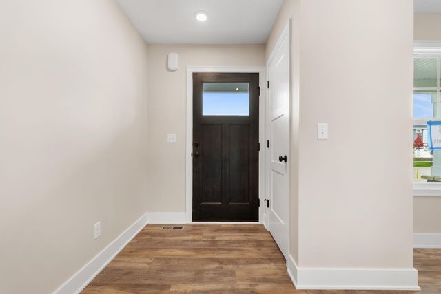 1658 Bayleaf Drive SW, Byron Center, MI 49315