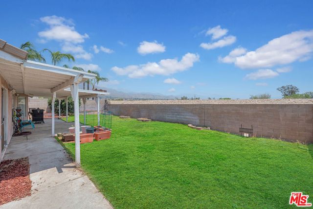 7581 Stoney Creek Drive, Highland, CA 92346