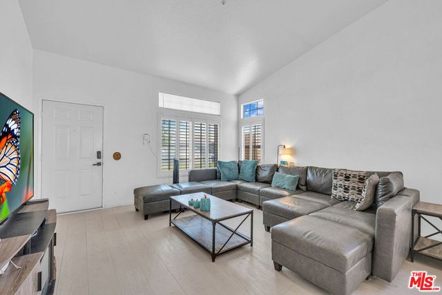 7581 Stoney Creek Drive, Highland, CA 92346