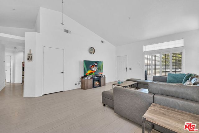 7581 Stoney Creek Drive, Highland, CA 92346