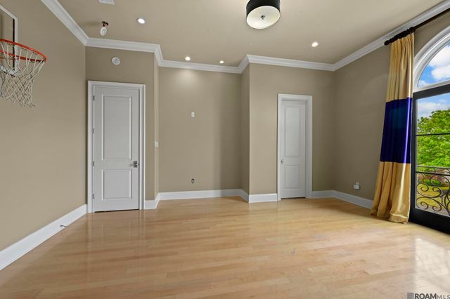 18642 Santa Maria Dr, Baton Rouge, LA 70809