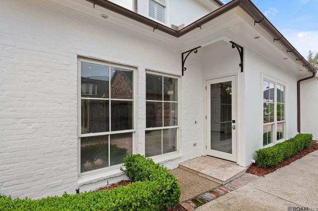 18642 Santa Maria Dr, Baton Rouge, LA 70809
