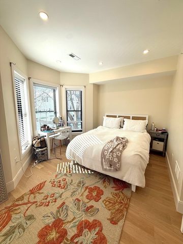 552 East 5th 2, Boston, MA 02127