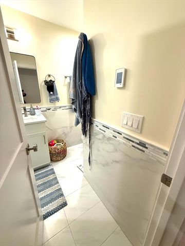 552 East 5th 2, Boston, MA 02127