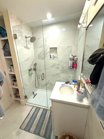 552 East 5th 2, Boston, MA 02127