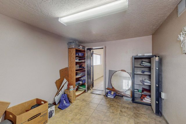 3821 Commercial Street NE, Albuquerque, NM 87107