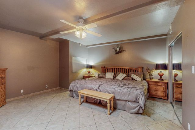 3821 Commercial Street NE, Albuquerque, NM 87107