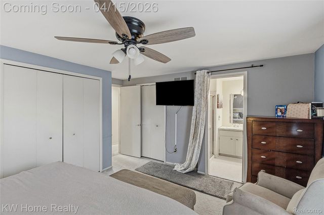 25982 Kilreigh Drive, Farmington Hills, MI 48336