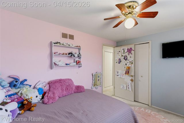 25982 Kilreigh Drive, Farmington Hills, MI 48336