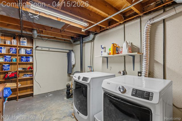 25982 Kilreigh Drive, Farmington Hills, MI 48336