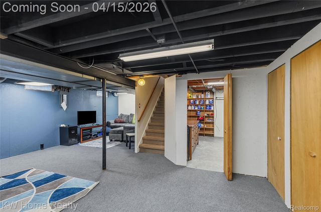 25982 Kilreigh Drive, Farmington Hills, MI 48336