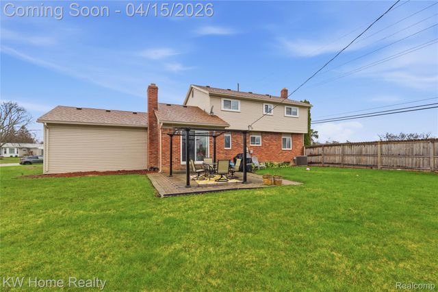 25982 Kilreigh Drive, Farmington Hills, MI 48336