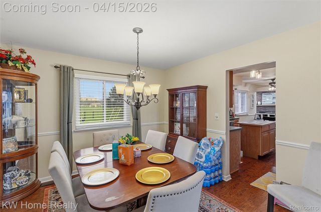 25982 Kilreigh Drive, Farmington Hills, MI 48336